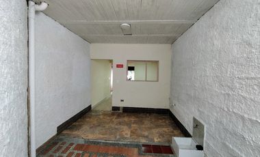 LOCAL EN ARRIENDO UBICADO EN MEDELLIN SECTOR SIMON BOLIVAR