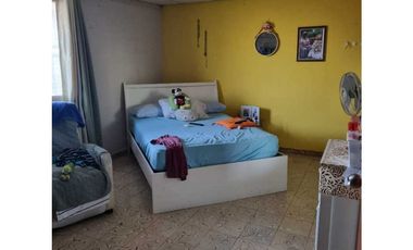 VENDO CASA EN LA CHORRERA BARRIO COLÓN VIA EL ROSARIO 6R