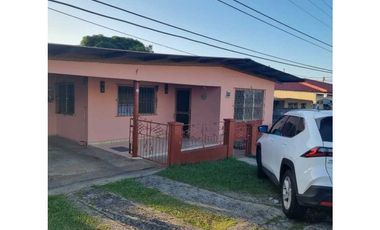 VENDO CASA EN LA CHORRERA BARRIO COLÓN VIA EL ROSARIO 6R