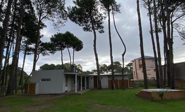 Codigo 653 - Pinamar - Casa En Alquiler - Zona Nayades - Pileta