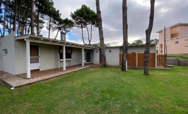 Codigo 653 - Pinamar - Casa En Alquiler - Zona Nayades - Pileta