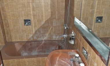 Casa con Departamento en venta en Ramos Mejia Sur