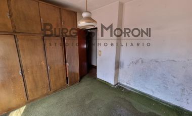 Casa con Departamento en venta en Ramos Mejia Sur