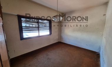 Casa con Departamento en venta en Ramos Mejia Sur