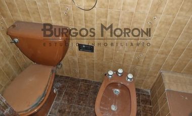 Casa con Departamento en venta en Ramos Mejia Sur
