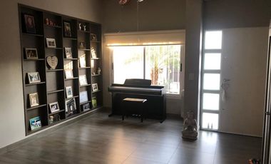 Casa en venta en Quilmes Oeste