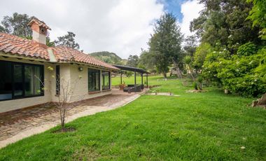 casa en arriendo/venta en vereda el salitre. Cod V15837