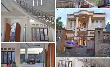 Dijual rumah dengan design gaya Eropa di daerah Gatsu Barat, Padangsambian, Denpasar