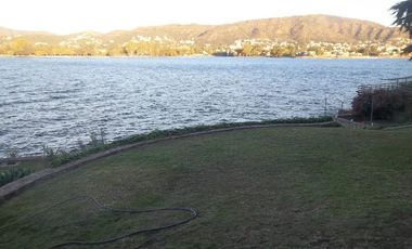 Casa con costa lago Villa Carlos Paz