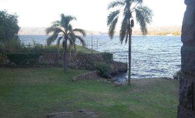 Casa con costa lago Villa Carlos Paz