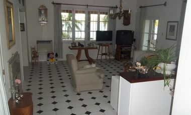 Casa con costa lago Villa Carlos Paz