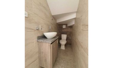 Se Vende Casa Cerca Al Centro Excelentes Acabados