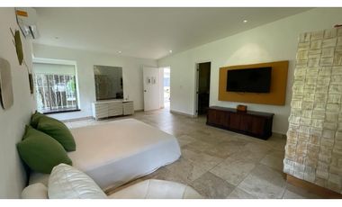 Se Vende Casa en Punta Barco, San Carlos