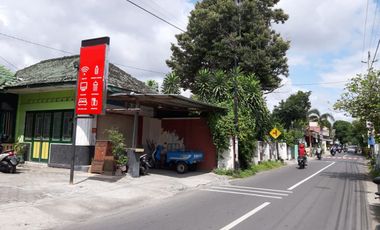 Hotel 11 Kamar di Pusat Kota Jalan Suryodiningratan