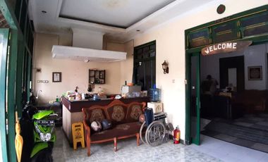 Hotel 11 Kamar di Pusat Kota Jalan Suryodiningratan