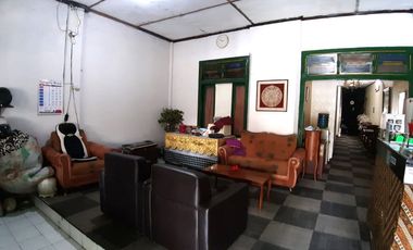 Hotel 11 Kamar di Pusat Kota Jalan Suryodiningratan