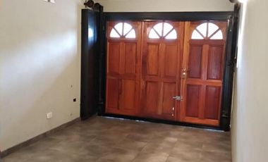 CHALET EN EXCELENTE ESTADO.