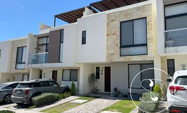 Casa en venta en Zákia condominio Madeira