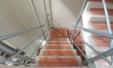 apartamento en arriendo en conjunto parque 93 piso 3 sin ascensor. Cod A13852