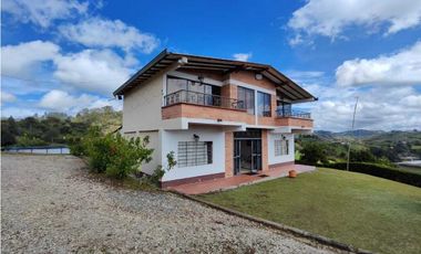 Finca En Marinilla Vereda El Pozo