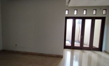 Dijual Rumah Minimalis di Pondok Indah Dekat ke Stasiun MRT