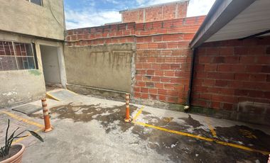 casa en venta en leon xiii. Cod V12547