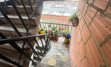 casa en venta en leon xiii. Cod V12547