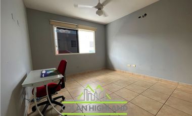 Se Vende Casa en PH Alpes, Brisas Norte
