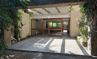 Casa 5 ambientes/ Pocos años de antigüedad/ Barrio El Tejado