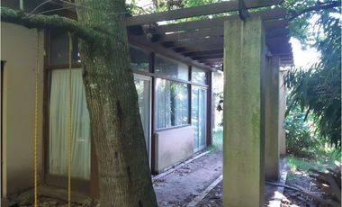 Casa 5 ambientes/ Pocos años de antigüedad/ Barrio El Tejado