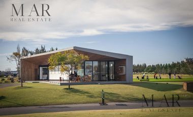 Lote en El Golf, Nordelta con salida a la laguna