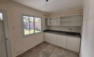 Casa con Departamento en venta en Lujan Centro