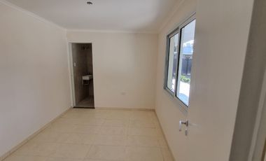 Casa con Departamento en venta en Lujan Centro