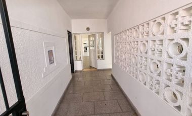 Casa con Departamento en venta en Lujan Centro