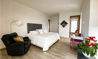 HERMOSA CASA EN VENTA EN LA CATEDRAL - ENVIGADO