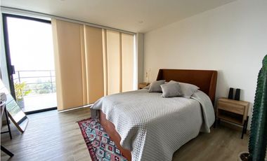HERMOSA CASA EN VENTA EN LA CATEDRAL - ENVIGADO