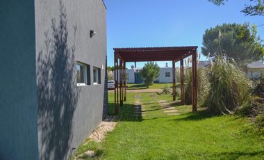 EXCELENTE PROPIEDAD EN COSTA ESMERALDA