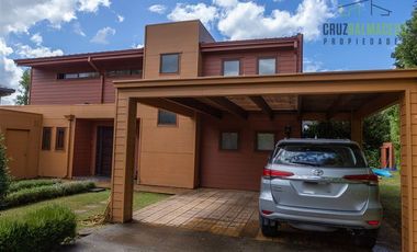 Casa en Venta en Barrio Centenario