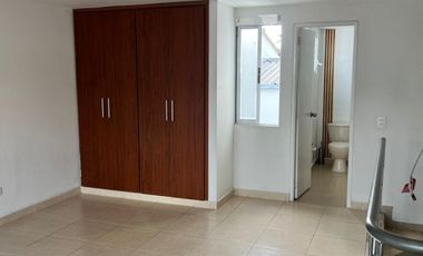 casa en venta en avenida sur. Cod V636