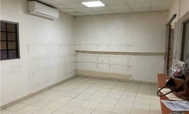 VENTA O ALQUILER LOCAL COMERCIAL parque lefebre