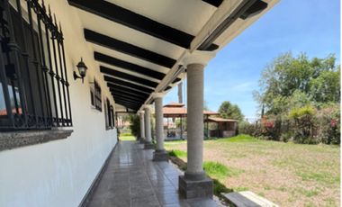 Casa con amplio jardín en Granjas Residenciales de Tequisquiapan Qro