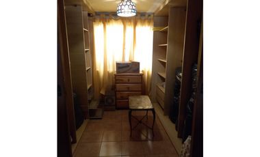 IMPECABLE CASA AMERICANA