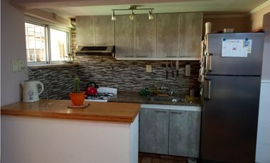 IMPECABLE CASA AMERICANA