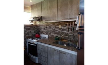 IMPECABLE CASA AMERICANA