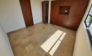 SE VENDE HERMOSA CASA