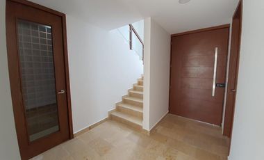 SE VENDE HERMOSA CASA