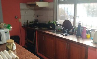 Casa en venta en Ezpeleta Oeste