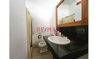 ¡Construye el éxito en el corazón de Máncora! 🏨

Terreno en venta con ubicación estratégica y doble acceso: 

👉 Acceso directo a la Av. Piura (Pan