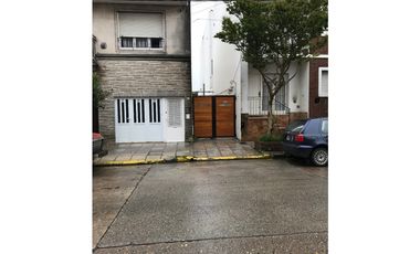 Chalet de 160 mts cub. Zona Chauvin.