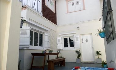 Chalet de 160 mts cub. Zona Chauvin.